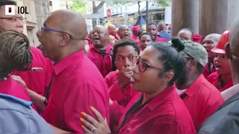 WATCH: Members Of Economic Freedom Fighters (EFF) Arrive Ahead Of SONA