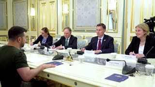 Ukraine's Zelenskiy meets UK's Jeremy Hunt in Kyiv