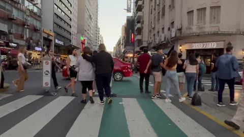 Buenos Aires, Avenida Corrientes