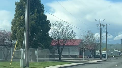 Woman Spots Gun-Shaped Cloud in the Sky