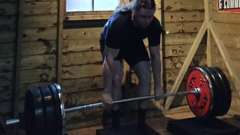 205 Kgs Paused Deadlift. A bit messy, but a PR