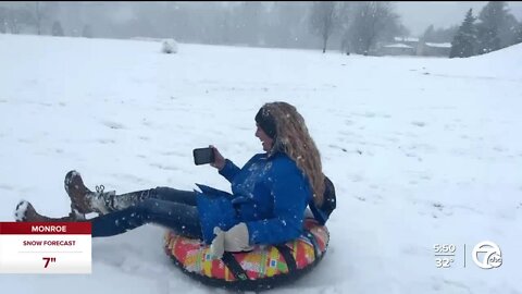 SNOW DAY! Kids and parents enjoy Wednesday on sledding hills