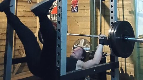 100 Kgs x 5 Paused Larsen Press. NEW PR!