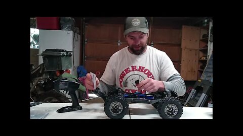 Traxxas Hoss unboxing