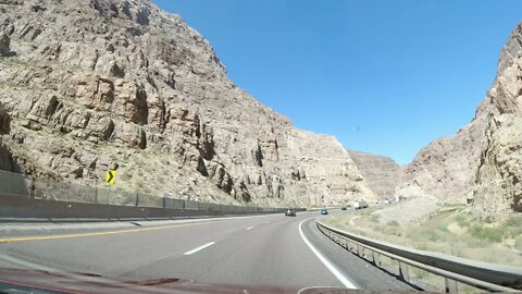 VIRGIN RIVER GORGE A BEAUTIFUL SENIC DRIVE ROUTE 15 SOUTH OF ST. GEORGE UTAH