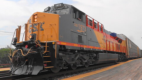 Chessie System Heritage Unit Leads Auto Train
