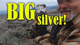 BIG SILVER relic found METAL DETECTING old homestead! Ep14