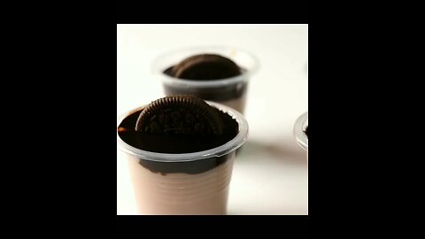 recipe of Oreo pudding desert cups