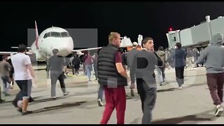 Muslims in Russia pursue Jews on airplane chanting “Allahu Akbar”