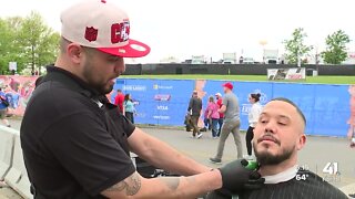 KC barber cuts hair for free at NFL Draft