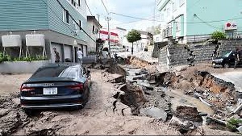 Terrifying escape from Japanese landslide after deadly earthquake