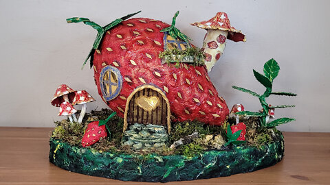 DIY Fairy House using Paper Cups and Balloon / Strawberry House