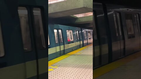 Vintage old Montréal metro departing #viralvideo #train #montreal #traintravel #travel #station