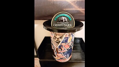 Grizzly Dark Wintergreen Pouches