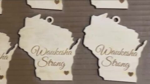 Waukesha family makes ornaments to benefit United for Waukesha Community Fund