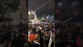 Vasco x Grêmio - Torcida nos arredores de São Januário antes da partida