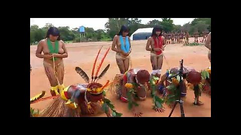 Povos waura visitas povos mehinako, 07 /01 / 2023 dançando do passarinho kuyakua natu .