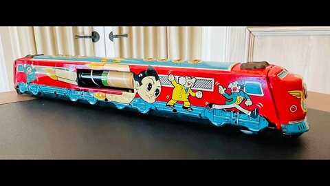Check out the AMAZING feature on this Atom Train! 🙀 🚄