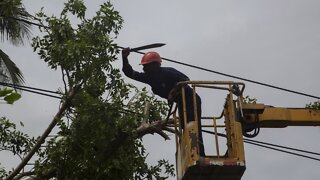 Cuba Begins To Turn On Lights After Hurricane Ian Blacks Out Island