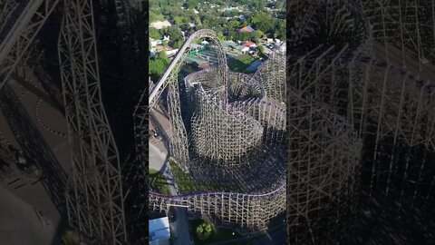 Iron Gwazi 🐊or Velocicoaster🦖? Leave a like for IG or comment for Velocicoaster