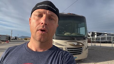 35 foot Motorhome that FEELS much BIGGER