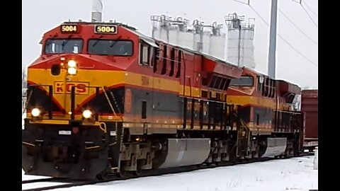 Canadian National Green Bay Mix Freight Train Mar 23