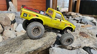 SCX24 Baby Yota knocking some dust off!