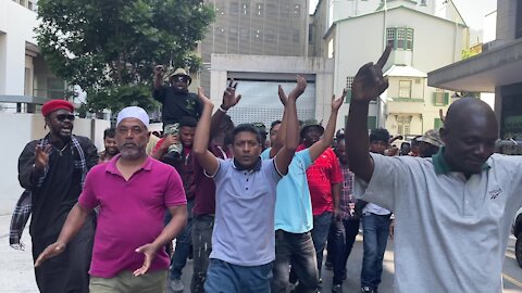 SOUTH AFRICA - Cape Town - Refugees occupying the Central Methodist Church at Cape High Court(Video) (mrj)