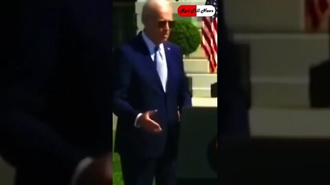 Joe Biden Gives Chuck Schumer A Handshake and Forgets In Under Five Seconds