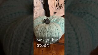 Minty Fresh Twist: Crocheting a Unique Pumpkin for Fall Decor! 🌿🎃