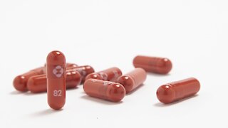 U.K. Authorizes Merck Antiviral Pill, 1st Shown To Treat COVID