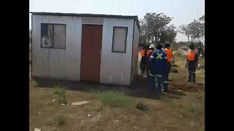 People left homeless as shacks are flattened in Rustenburg (oQc)