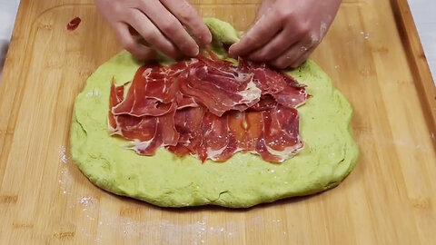 How to make bread with spinach and parma ham