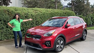 Is The 2022 KIA Niro Hybrid EX The BEST Compact Crossover