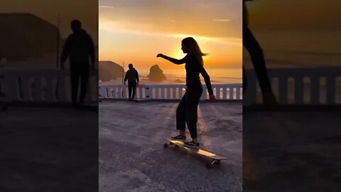 Longboarding in Praia de Santa Cruz.🛹 How graceful is she on the board? 📽 #amazing #shorts #foryou