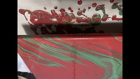 Keeping the Christmas Spirit ~ Wandering Straight Pour #acrylicpouring #fluidart