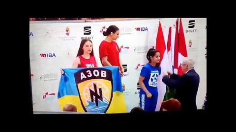 Boxer Diana Petrenko raised the flag of Azov at an international boxing tournament in Hungary
