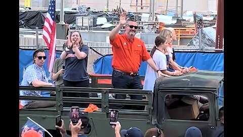 VIDEO: Ted Cruz BLASTED by thrown beer can during Houston Astros World Series parade