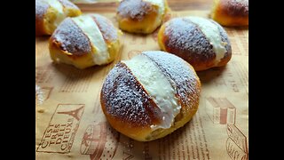 Marittozi-Style Buns filled with Diplomat's Cream