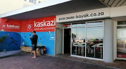 SOUTH AFRICA - Cape Town - Table Bay Kayaking (Video) (Rae)