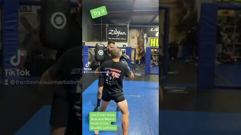 Muay Thai Combo - Jab Cross Hook Bob and Weave Hook Cross Double Right Kick