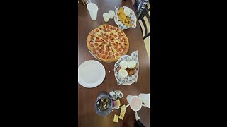 Pizza Time #pizzalovers #food #pizzaparty #ilovepizza #fyppage