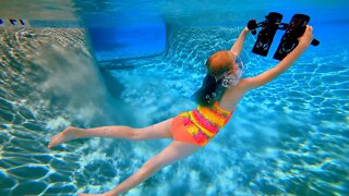 Flying underwater in a Giant Swimming Pool