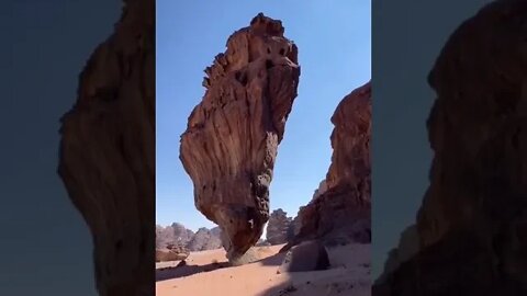 Удивительный инзельберг в Саудовской Аравии #NatureShortsVideo