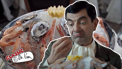 Mr Bean Takes a Chance with His Lunch at the Train Station🦐 | Mr Bean's Holiday | Classic Mr Bean