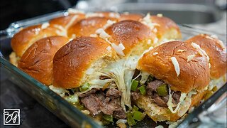 THESE PHILLY CHEESE STEAK SLIDERS ARE A GAME DAY MUST 🧀 🥩