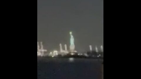 Visit the Statue of Liberty … with Cyasoon!