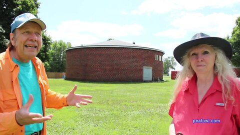 Yale’s Round Gym, Yale Ia. Travel USA, Mr. Peacock & Friends, Hidden Treasures