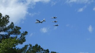 PLANES REFUELING IN FLIGHT