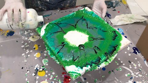 Paint Pouring A Christmas Wreath